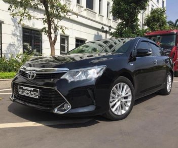 Toyota Camry 2.0E 2017 - Bán xe Toyota Camry 2.0E đời 2017, màu đen số tự động