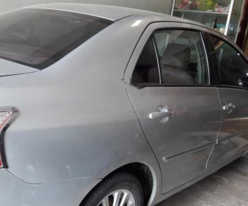 Toyota Vios 1.5E 2011 - Bán Toyota Vios 1.5E 2011, màu bạc