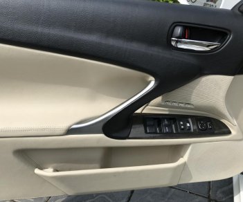 Lexus IS 250C 2009 - Bán ô tô Lexus IS 250c năm sản xuất 2009, màu trắng, nhập khẩu nguyên chiếc