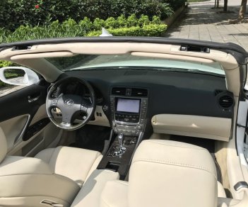 Lexus IS 250C 2009 - Bán ô tô Lexus IS 250c năm sản xuất 2009, màu trắng, nhập khẩu nguyên chiếc