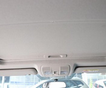 Hyundai Elantra GLS 2.0AT 2015 - Bán xe Hyundai Elantra GLS 2.0AT đời 2015, màu trắng