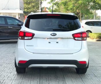 Kia Rondo GMT 2018 - Bán Kia Rondo GMT đời 2018, màu trắng