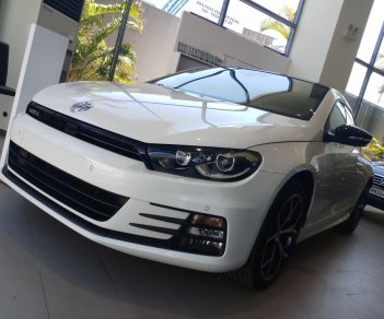 Volkswagen Scirocco GTS 2018 - Chỉ cần trả trước 365 triệu để rước Volkswagen Scirocco GTS đời 2018, nhập khẩu, màu trắng