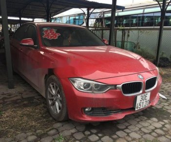 BMW 3 Series 320i  2013 - Bán BMW 3 Series 320i sản xuất năm 2013, màu đỏ, xe nhập, 840tr