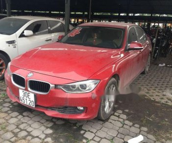 BMW 3 Series 320i  2013 - Bán BMW 3 Series 320i sản xuất năm 2013, màu đỏ, xe nhập, 840tr