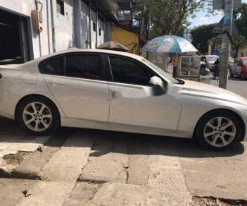 BMW 3 Series  328i 2013 - Cần bán gấp BMW 3 Series 328i đời 2013, màu trắng, giá tốt