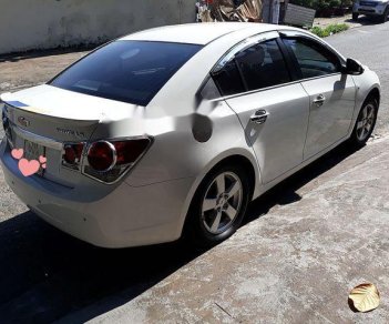 Chevrolet Cruze MT 2011 - Bán Chevrolet Cruze MT sản xuất năm 2011, màu trắng còn mới