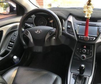 Hyundai Elantra 2014 - Cần bán gấp Hyundai Elantra đời 2014, màu trắng xe gia đình, giá tốt