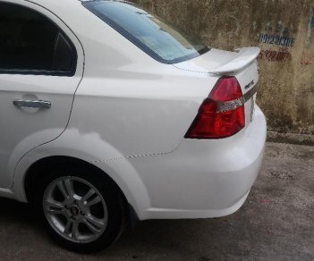 Chevrolet Aveo LTZ 2016 - Cần bán gấp Chevrolet Aveo LTZ đời 2016, màu trắng