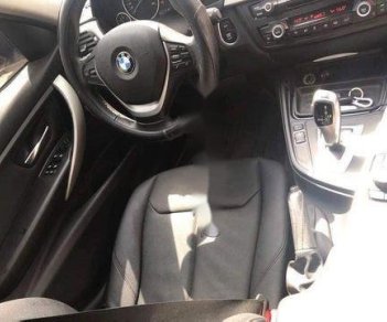 BMW 3 Series  328i 2013 - Bán BMW 3 Series 328i sản xuất 2013, màu trắng, giá chỉ 980 triệu