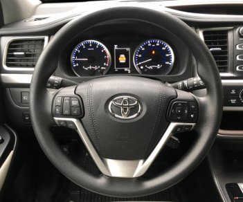 Toyota Highlander LE 2.7 2018 - Cần bán xe Toyota Highlander LE 2.7 đời 2018, màu đỏ, nhập khẩu