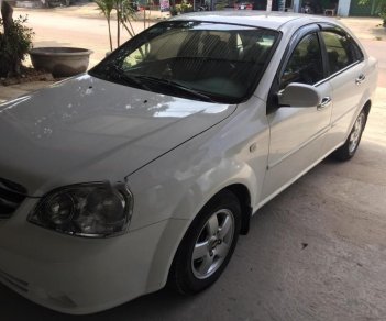 Chevrolet Lacetti 2011 - Cần bán gấp Chevrolet Lacetti 2011, màu trắng