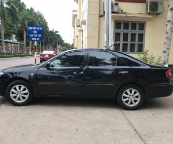 Toyota Camry 3.0V 2003 - Cần bán gấp Toyota Camry 3.0V năm 2003, màu đen