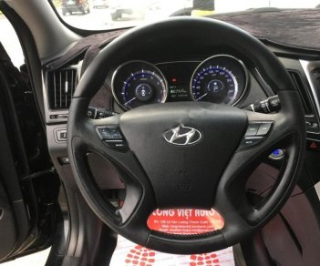 Hyundai Sonata 2.0 AT 2011 - Bán xe Hyundai Sonata 2.0 AT năm sản xuất 2011, màu đen, nhập khẩu