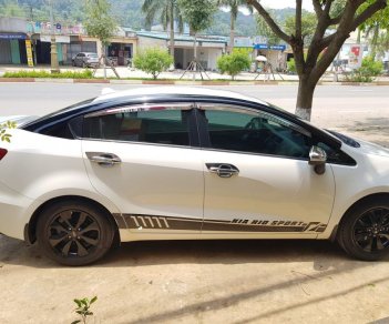 Kia Rio 1.4MT 2015 - Bán Kia Rio 1.4MT đời 2015, màu trắng, nhập khẩu