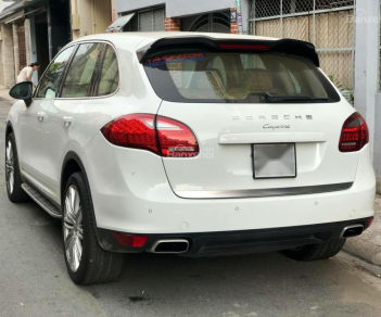 Porsche Cayenne 2013 - Bán Porsche Cayenne năm 2013 màu trắng, 2 tỷ 799 triệu, xe nhập