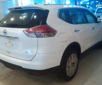 Nissan X trail SL 2.0 2018 - Cần bán Nissan X trail SL 2.0 đời 2018, màu trắng, xe 7 chổ, an toàn hàng đầu, tiết kiệm nhiên liệu, giá phải chăng