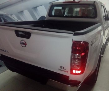 Nissan Navara EL Premium R 2018 - Cần bán xe Nissan Navara EL Premium R đời 2018, số tự động 7 cấp, màu trắng, nhập Thái, tích hợp sẵn camera hành trình