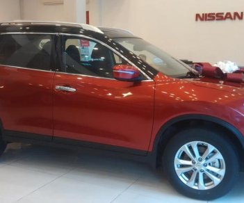 Nissan X trail 2.0 Limited 2018 - Bán xe Nissan X trail 2.0 Limited đời 2018, màu đỏ, số tự động, giảm giá ngay tiền mặt và nhiều quà tặng