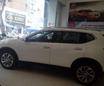 Nissan X trail SV 2.5  2018 - Cần bán xe Nissan X trail SV 2.5 đời 2018, màu trắng, số tự động, full option, trang bị công nghệ xe sang, giá bình dân