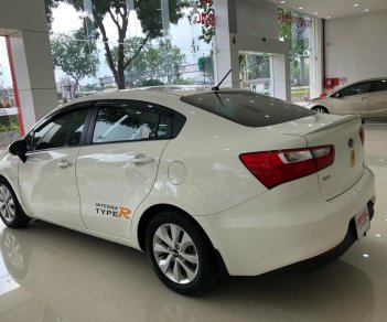 Kia Rio 1.4 AT 2016 - Bán Kia Rio 1.4 AT đời 2016, màu trắng, bản nhập khẩu giá tốt