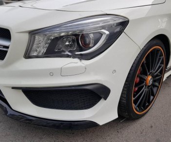 Mercedes-Benz CLA class 45AMG 2016 - Bán xe Mercedes CLA45AMG sản xuất năm 2016, màu trắng, nhập khẩu số tự động