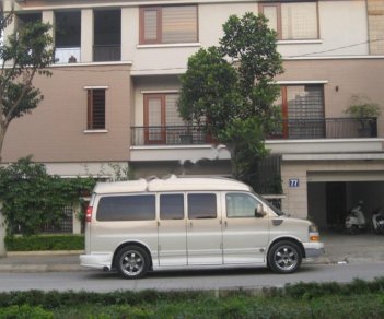 GMC Savana 2010 - Bán GMC Savana đời 2010, nhập khẩu số tự động