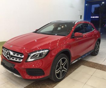 Mercedes-Benz GLA-Class GLA 250 4Matic 2017 - Bán xe Mercedes GLA 250 đăng kí 2018, màu đỏ, nhập khẩu xe mới chưa đi rẻ tới 200 triệu