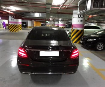 Mercedes-Benz E class E300 AMG 2016 - Bán xe Mercedes E300 AMG 2016, màu đen, xe nhập như mới