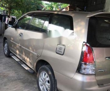 Toyota Innova  SR  2011 - Cần bán xe Toyota Innova SR năm 2011, màu ghi vàng