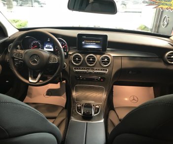 Mercedes-Benz C class C200 2017 - Bán ô tô Mercedes C200 đời 2018, màu nâu chính chủ