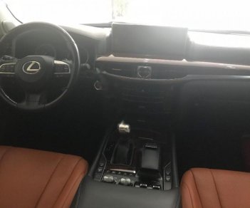 Lexus LX 570 2016 - Bán xe Lexus LX 570 sản xuất 2016, màu trắng, nhập khẩu