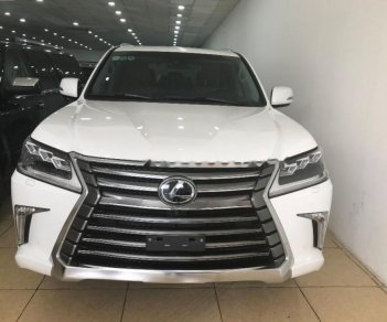 Lexus LX 570 2016 - Bán xe Lexus LX 570 sản xuất 2016, màu trắng, nhập khẩu