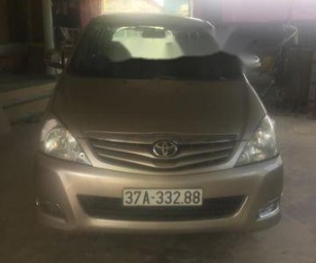 Toyota Innova  SR  2011 - Cần bán xe Toyota Innova SR năm 2011, màu ghi vàng