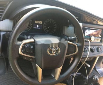 Toyota Innova 2017 - Cần bán xe Toyota Innova đời 2017 xe gia đình