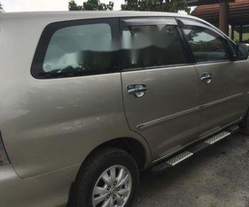 Toyota Innova  SR  2011 - Cần bán xe Toyota Innova SR năm 2011, màu ghi vàng