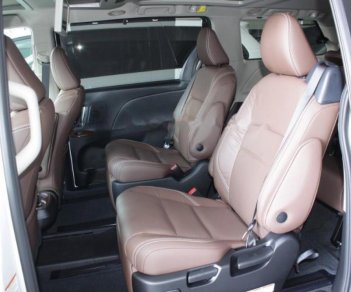 Toyota Sienna Limited 3.5 2018 - Cần bán gấp Toyota Sienna Limited 3.5 năm 2018, màu trắng, nhập khẩu nguyên chiếc