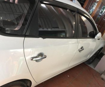 Hyundai i30 1,6l 2010 - Bán ô tô Hyundai i30 1.6l đời 2010, màu trắng, xe nhập số tự động