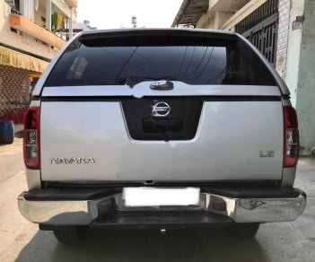 Nissan Navara LE 4x4 2011 - Cần bán gấp Nissan Navara LE 4x4 năm sản xuất 2011, màu bạc, nhập khẩu nguyên chiếc