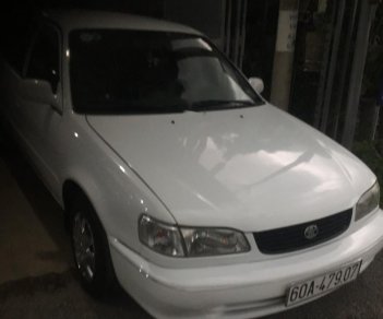 Toyota Corolla 2000 - Gia đình bán xe Toyota Corolla năm sản xuất 2000, màu trắng, xe nhập