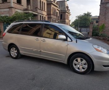 Toyota Sienna LE 3.5 2009 - Bán Toyota Sienna LE 3.5 năm 2009, màu bạc, nhập khẩu 