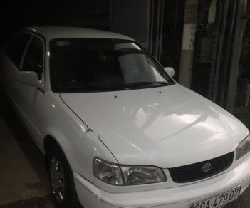 Toyota Corolla 2000 - Gia đình bán xe Toyota Corolla năm sản xuất 2000, màu trắng, xe nhập