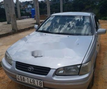 Toyota Camry  GLI  1998 - Cần bán lại xe Toyota Camry GLI sản xuất năm 1998, màu bạc, nhập khẩu nguyên chiếc, 180 triệu