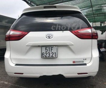 Toyota Sienna 3.5LE  2016 - Chính chủ bán xe Toyota Sienna 3.5LE đời 2016, màu trắng, xe nhập