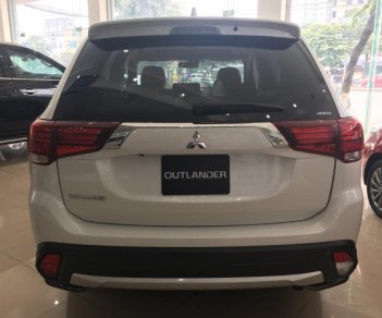 Mitsubishi Outlander 2.0 CVT Premium 2018 - [HOT] Bán Mitsubishi Outlander 2.0 CVT Premium 2018, giá cực tốt