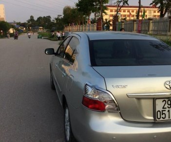 Toyota Vios 2010 - Bán Toyota Vios năm sản xuất 2010, màu bạc, giá tốt