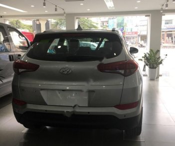 Hyundai Tucson 2.0 AT 2018 - Bán xe Hyundai Tucson 2.0 AT đời 2018, màu bạc, 755 triệu