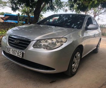 Hyundai Elantra 1.6 MT 2009 - Cần bán lại xe Hyundai Elantra 1.6 MT năm 2009, màu bạc giá cạnh tranh