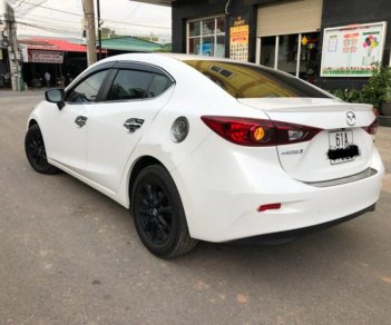 Mazda 3 1.5L Facelift 2017 - Bán ô tô Mazda 3 1.5L Facelift 2017, màu trắng, giá 658tr