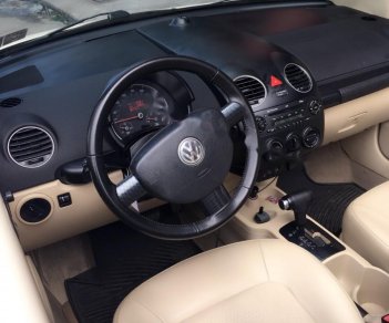 Volkswagen New Beetle 2009 - Bán ô tô Volkswagen New Beetle sản xuất năm 2009, màu kem (be), nhập khẩu nguyên chiếc chính chủ, 720 triệu